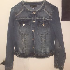 Fray edge denim jacket
